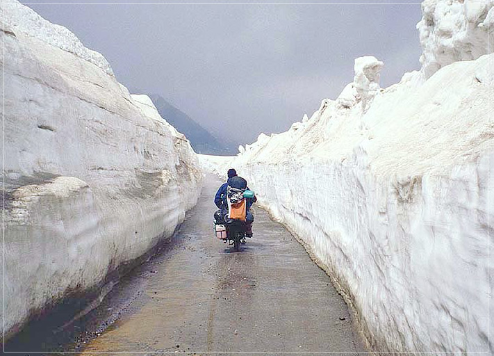 Family Holiday Rohtang Pass Images